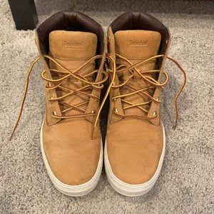 Timberland Londyn sneaker boot size 6.5